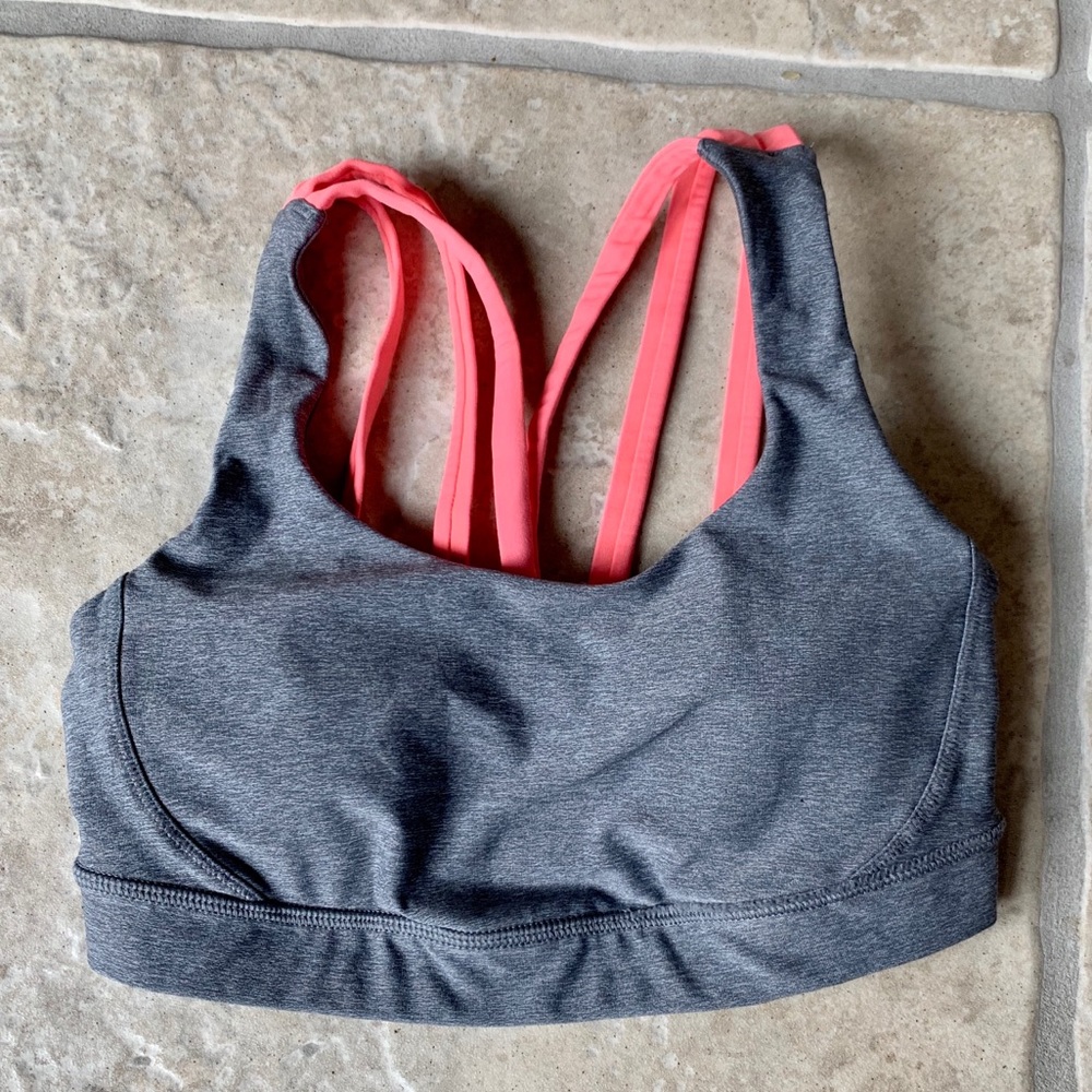 Lululemon sports bra
